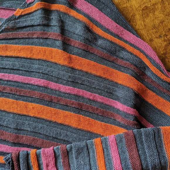 Sarah Pacini cropped line sweater - one size - Picture 9 of 10